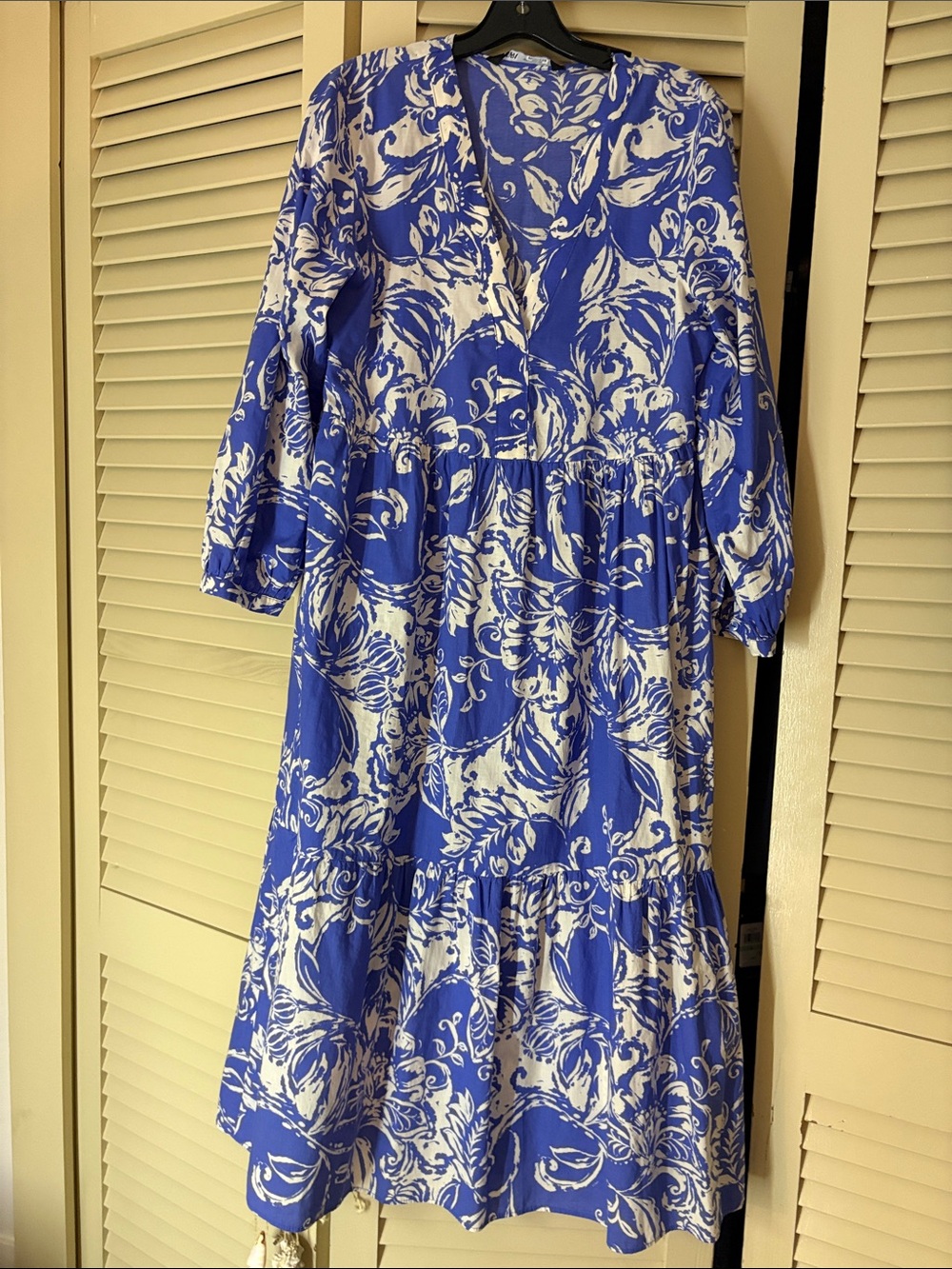 Zara Blue and White Floral Tiered Midi Dress